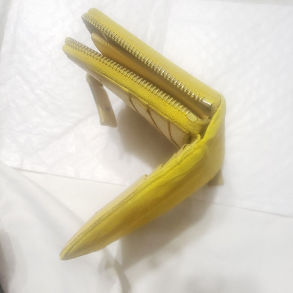 PRADA Vintage YELLOW BIFOLD CANVAS WALLET - Picture 14 of 15